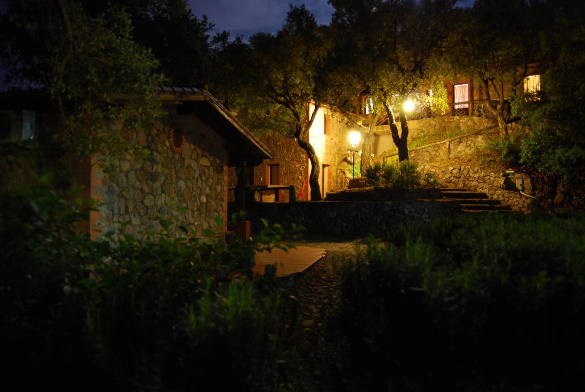 La Quercia Guest House Arbus Exterior photo